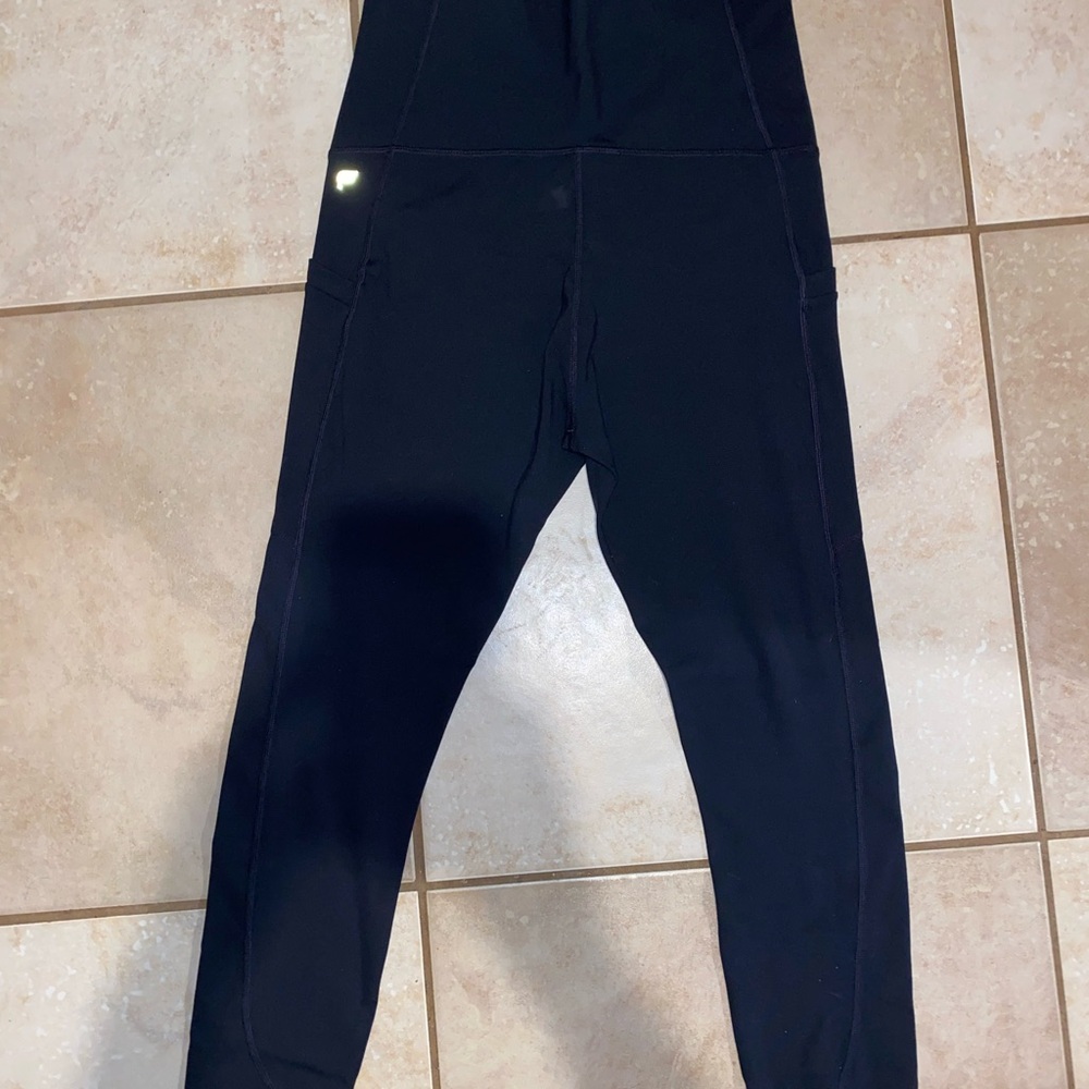 Fabletics Black High-Waisted PureLuxe Leggings Size 6 Small NWT - Picture 6 of 6